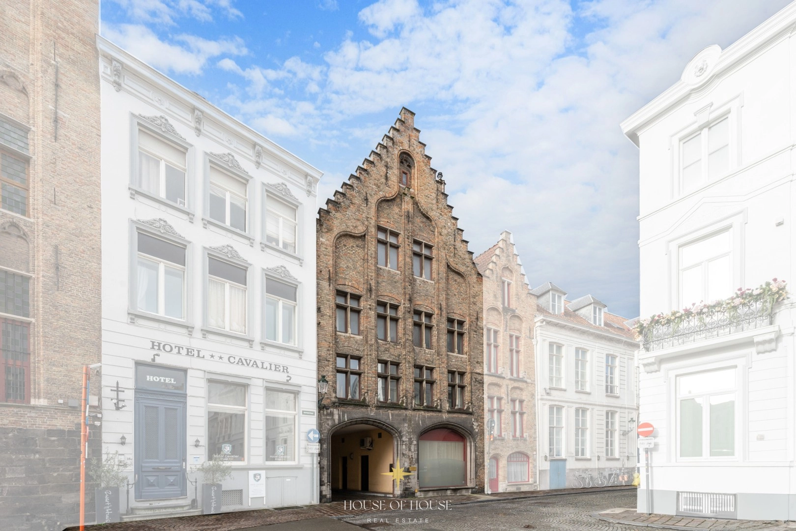 Maison de ville unique avec garage spacieux dans le centre de Bruges